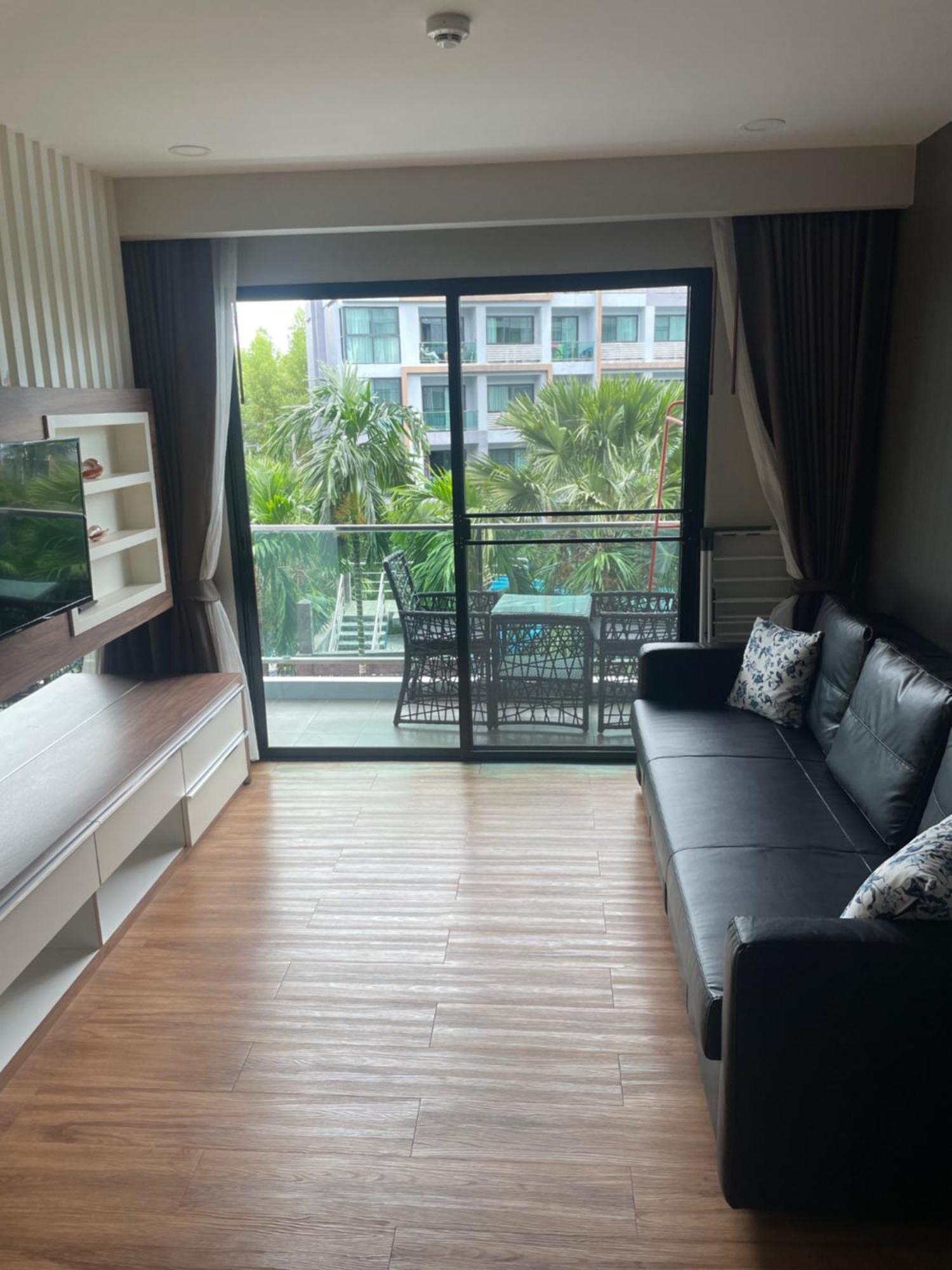 Excellent Family With Swimmingpool Apartemen Pantai Jomtien